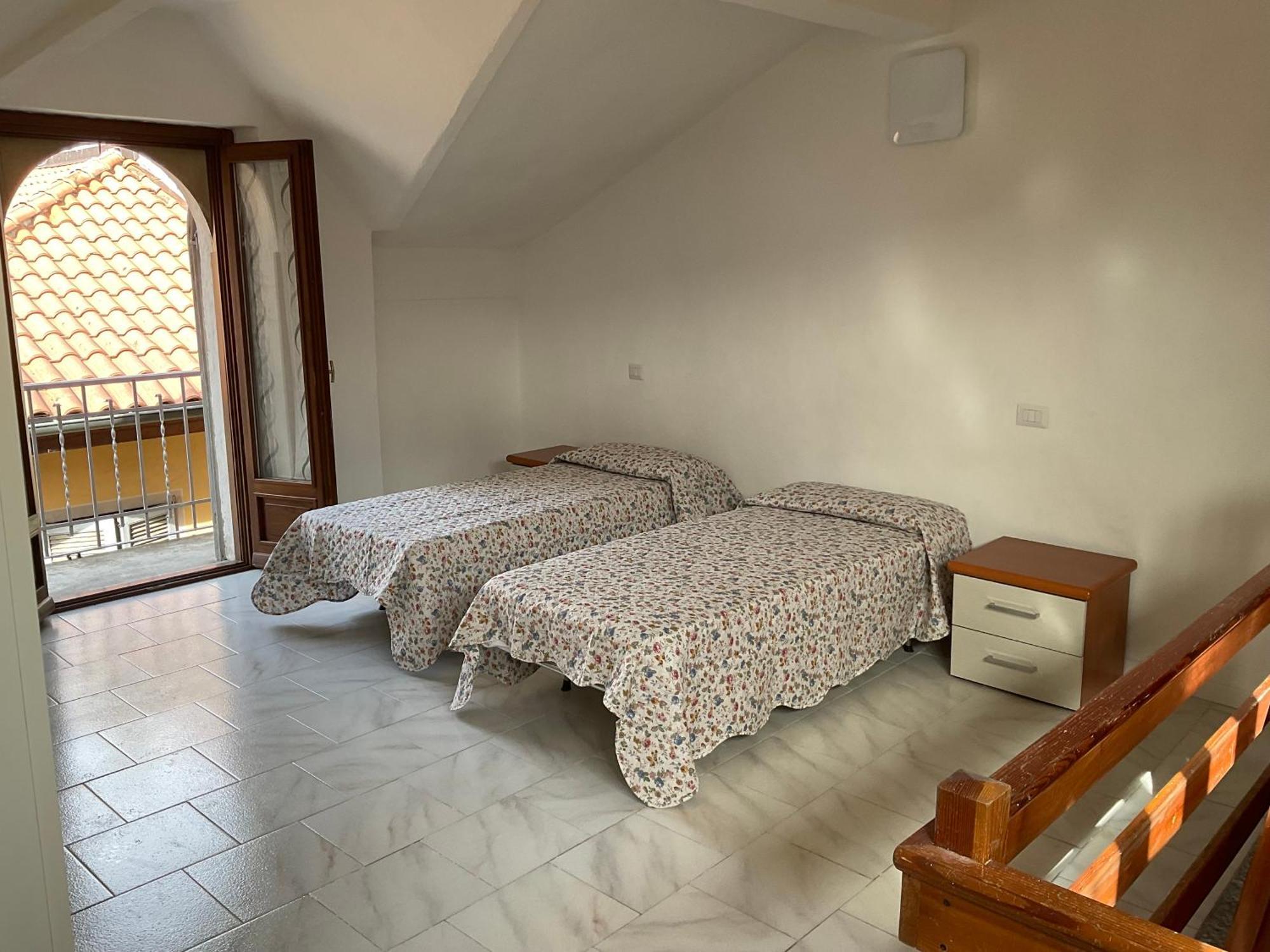 Casa Vacanze Scent Of Roses Verbania Exterior photo